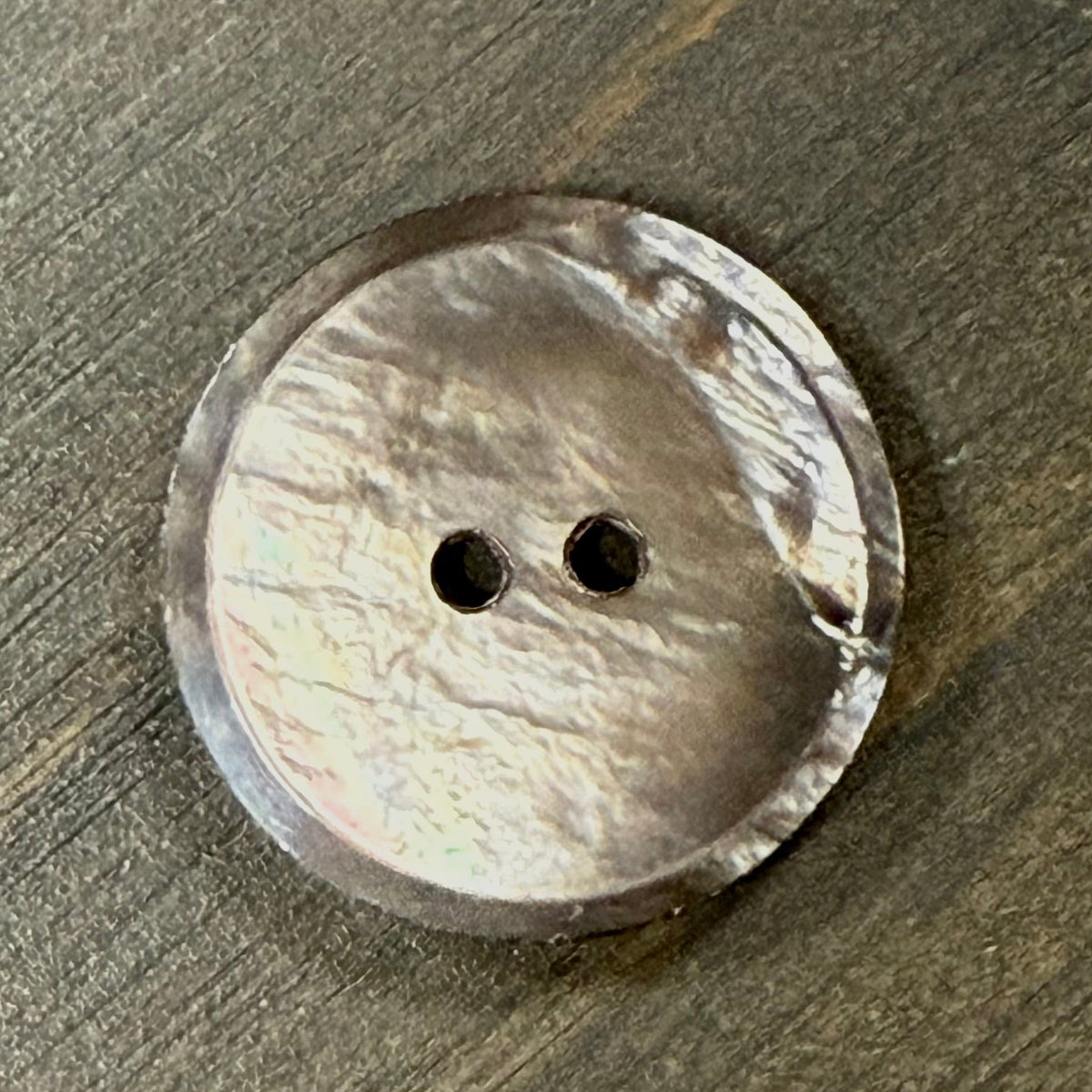 Button | 23 mm | Mother Of Pearl
