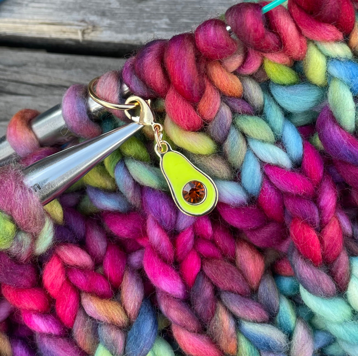 Southpaw Stitch Markers | Avocado Gold