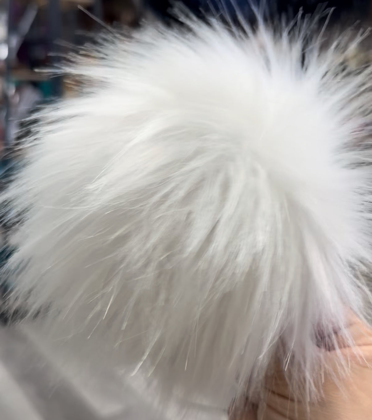 Faux Fur Pom Pom | Snow