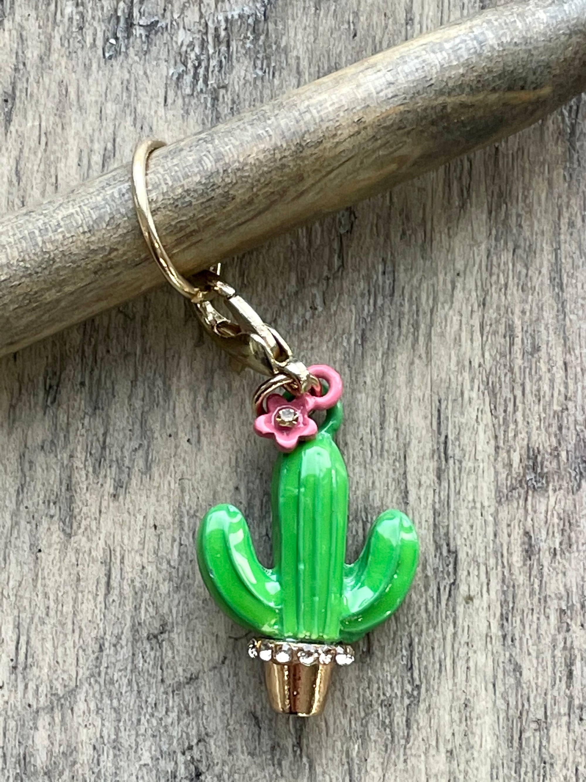 Southpaw Stitch Markers | Cactus