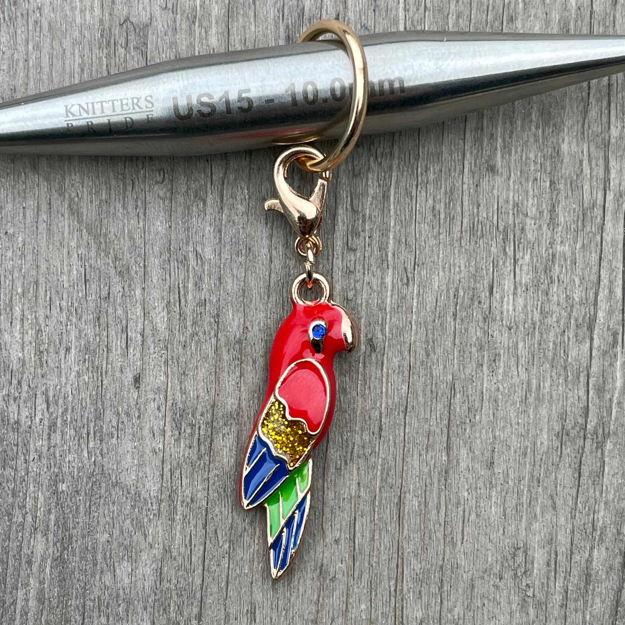 Southpaw Stitch Markers | Pretty Parrot