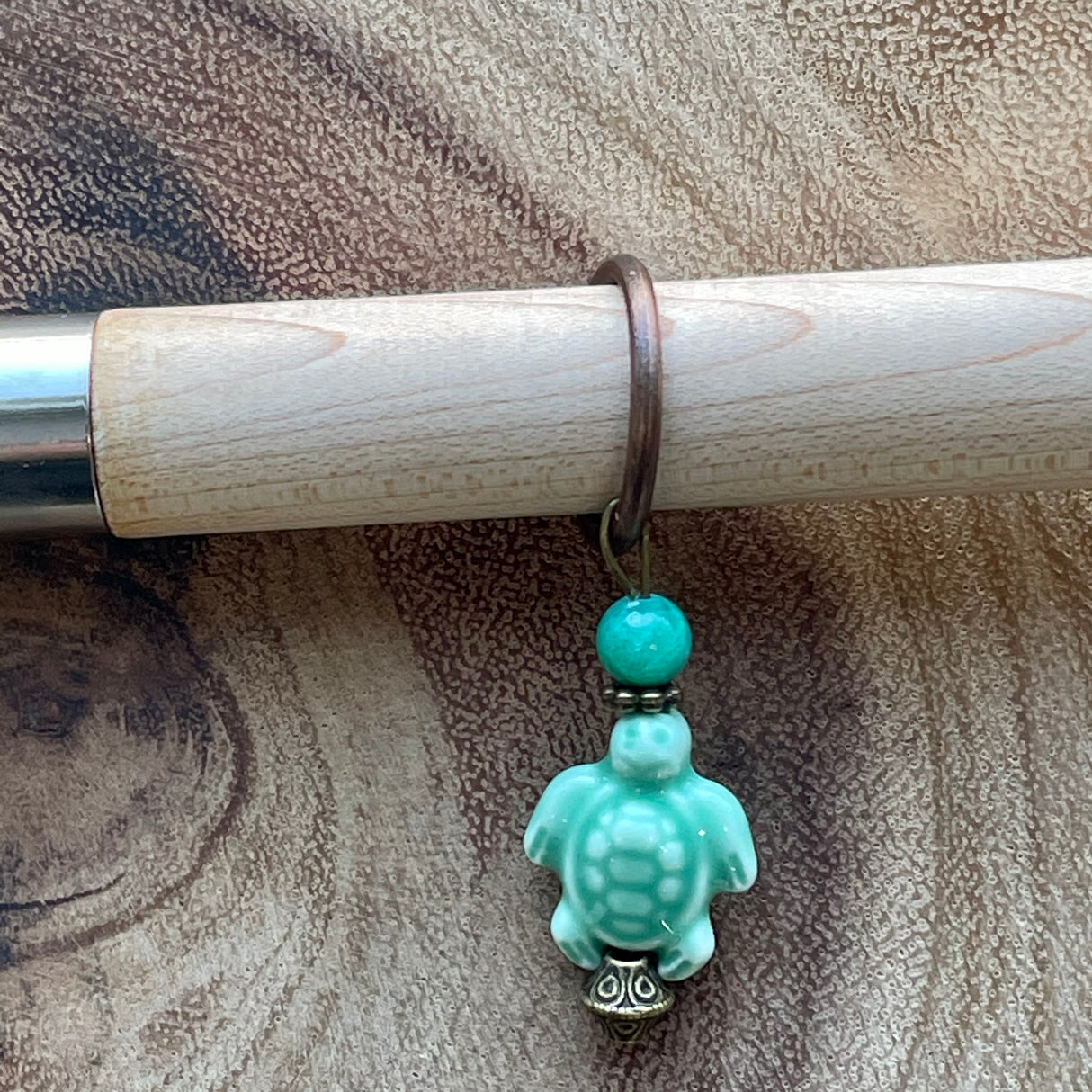 Southpaw Stitch Markers | Jumbo | Light Green Sea Turtle