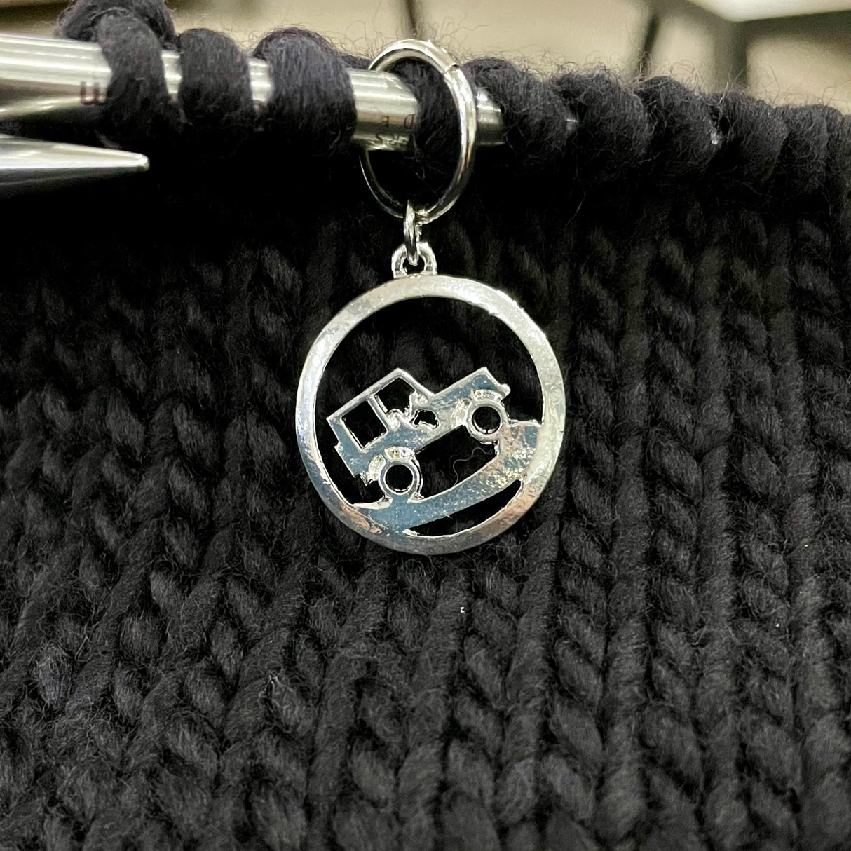 Southpaw Stitch Markers | Jeep Knitting