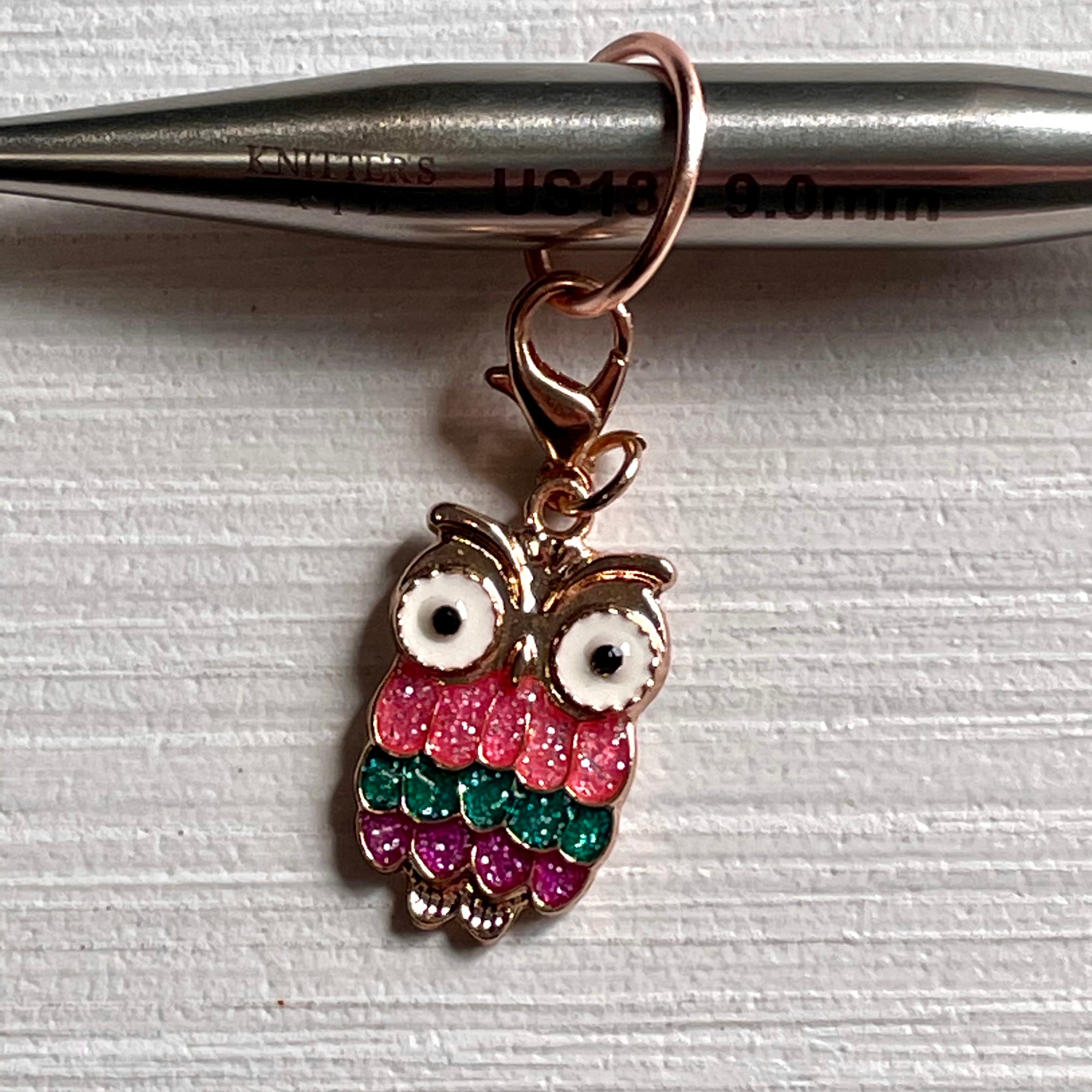 Southpaw Stitch Markers | Glitter & Gold Owl
